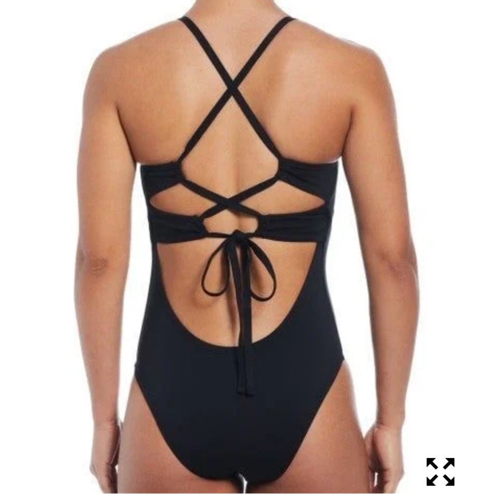 NWOT Nike | Tie Crossback one piece bathing suit | padded Black small NESSE280